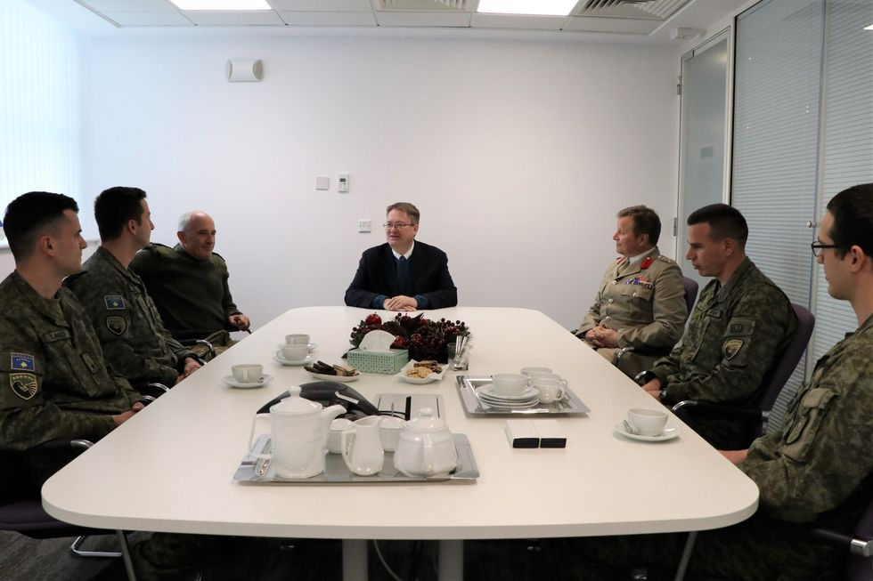 FGkvYoSXMAYizhH scaled