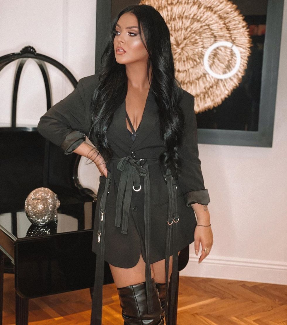 fifi.official.fr 120972387 777641379474116 8232107602725129877 n