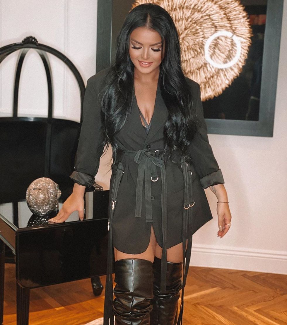 fifi.official.fr 120990948 279183489790505 58189446742205832 n