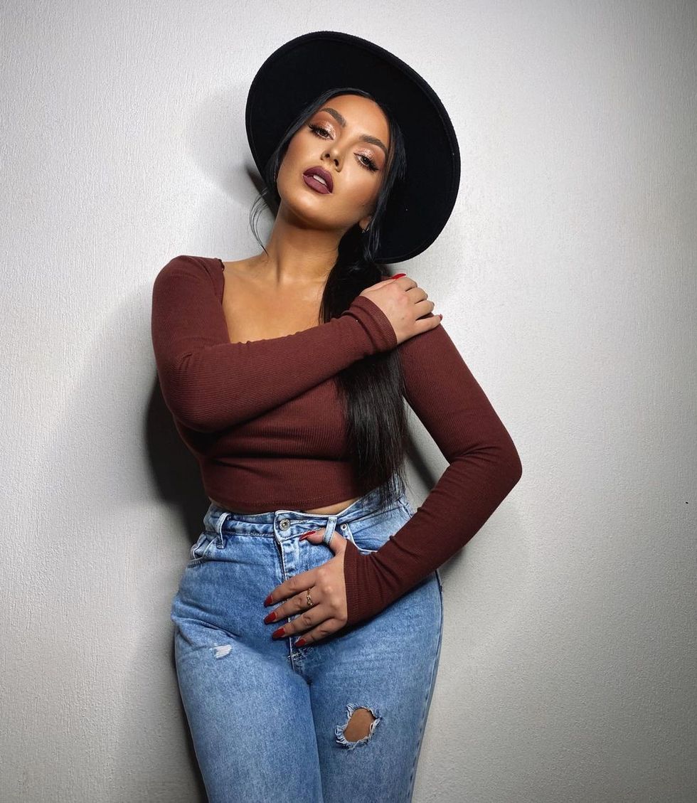 fifi.official.fr 125240768 1235242600208574 2936283363018630825 n