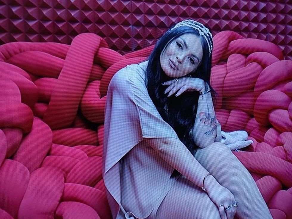 fifi.official.fr 2595717816586760487528594020978675495849664n