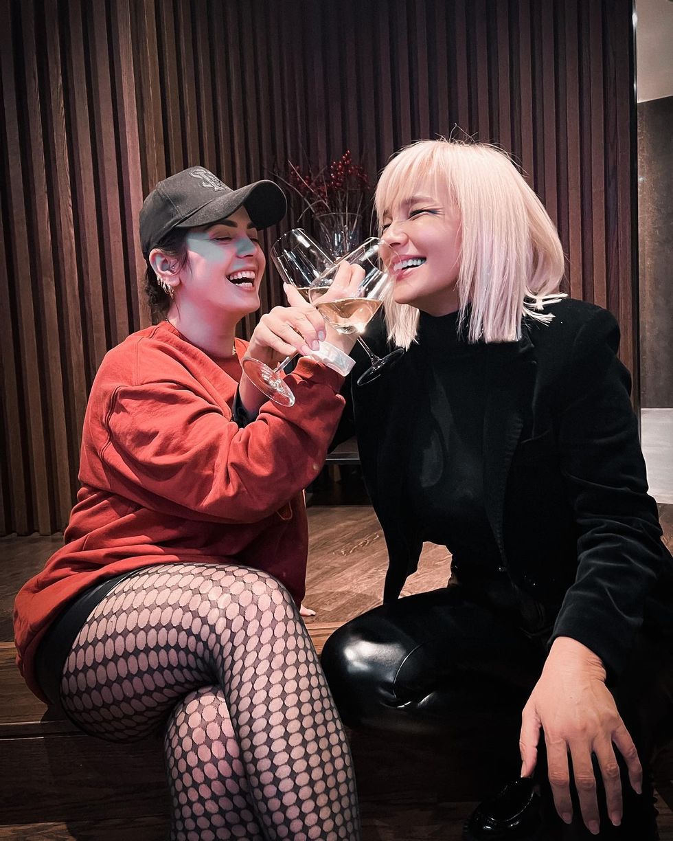 fifi.official.fr 275704156 2115732761928864 4310759580461483686 n