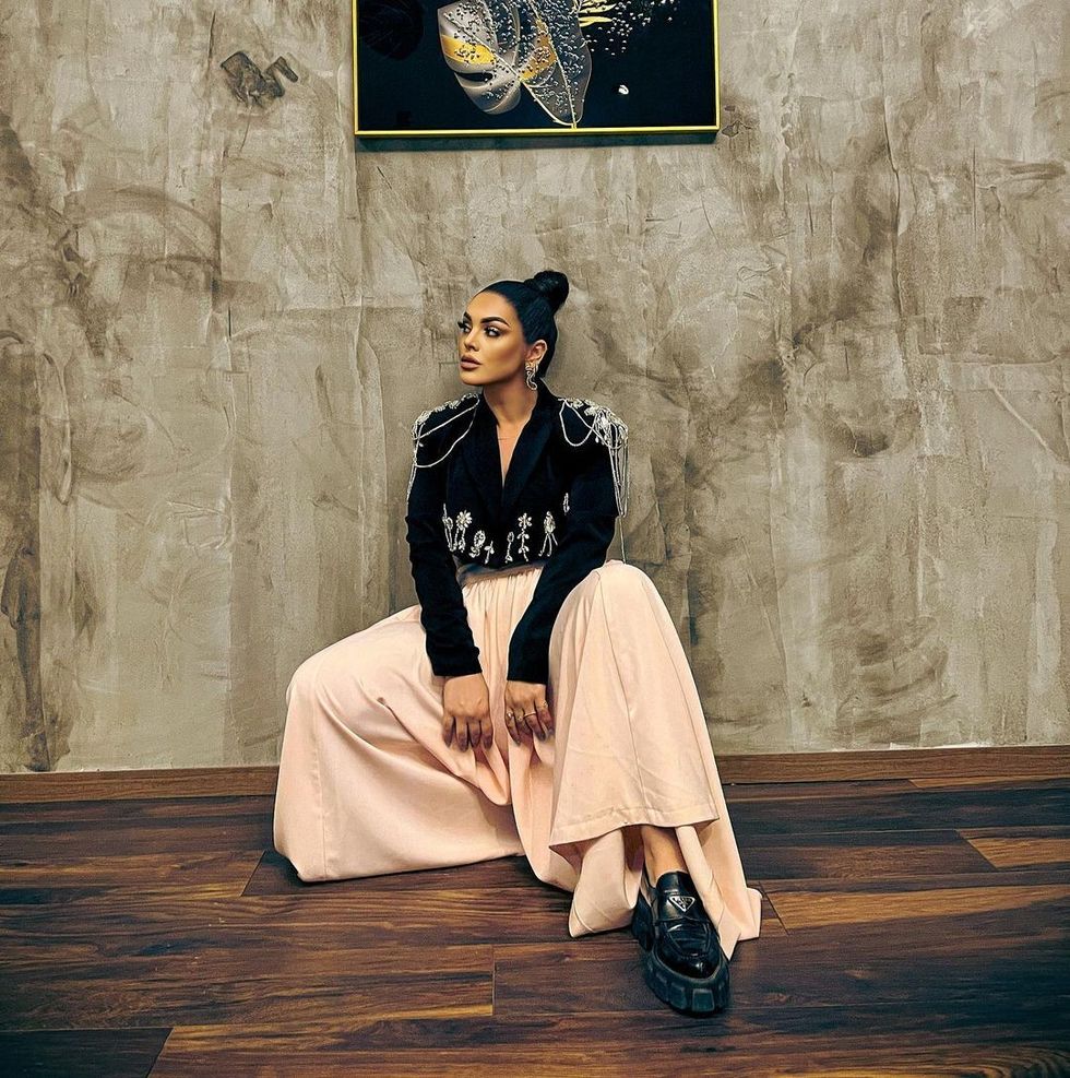 fifi.official.fr 298666131 449368676897717 6506936091875077800 n