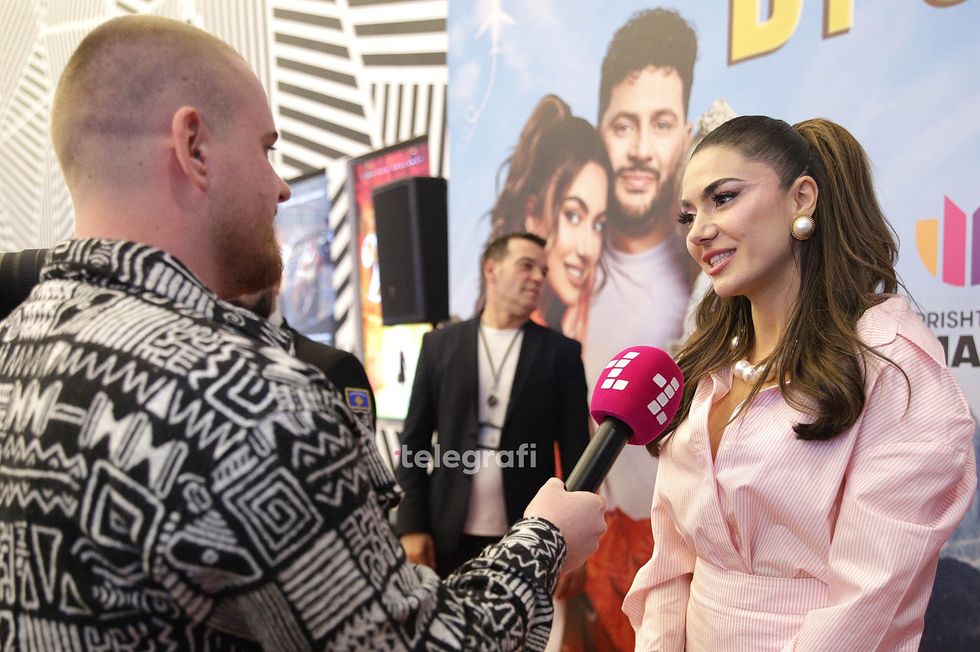 filmi Dy Gisht Mjalte Elvana Gjata foto Ridvan Slivova 26 1