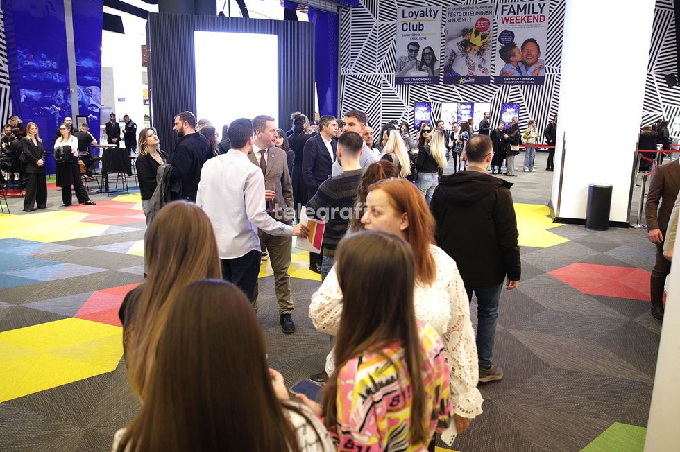 filmi Dy Gisht Mjalte foto Ridvan Slivova 23