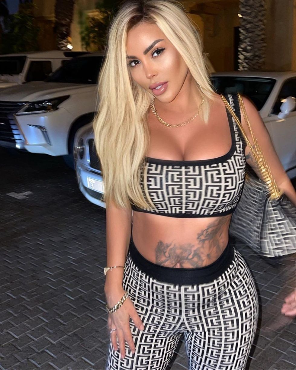 fjolla.morina 15843858911248128346616351271521379553844449n 1