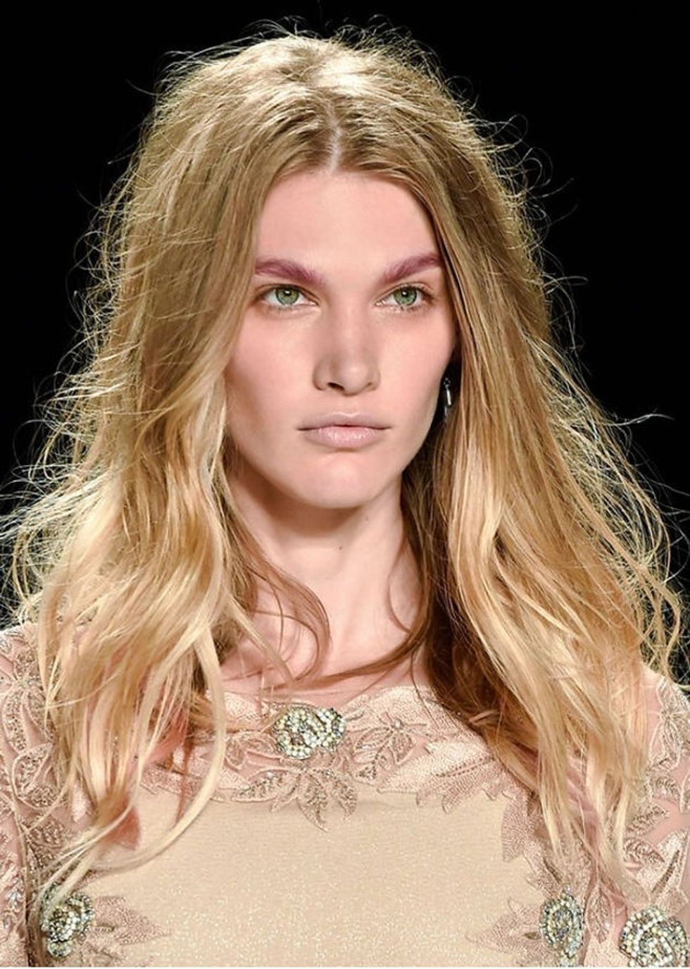 Flokët natyrale të lakuara