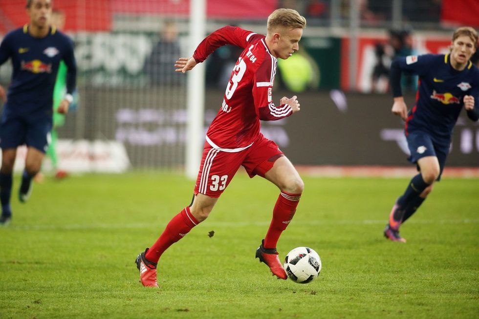 FlorentHadergjonajFCIngolstadt04vRBlpwf0W0b6eYx