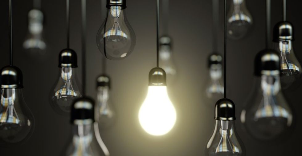 fluorescent light bulb