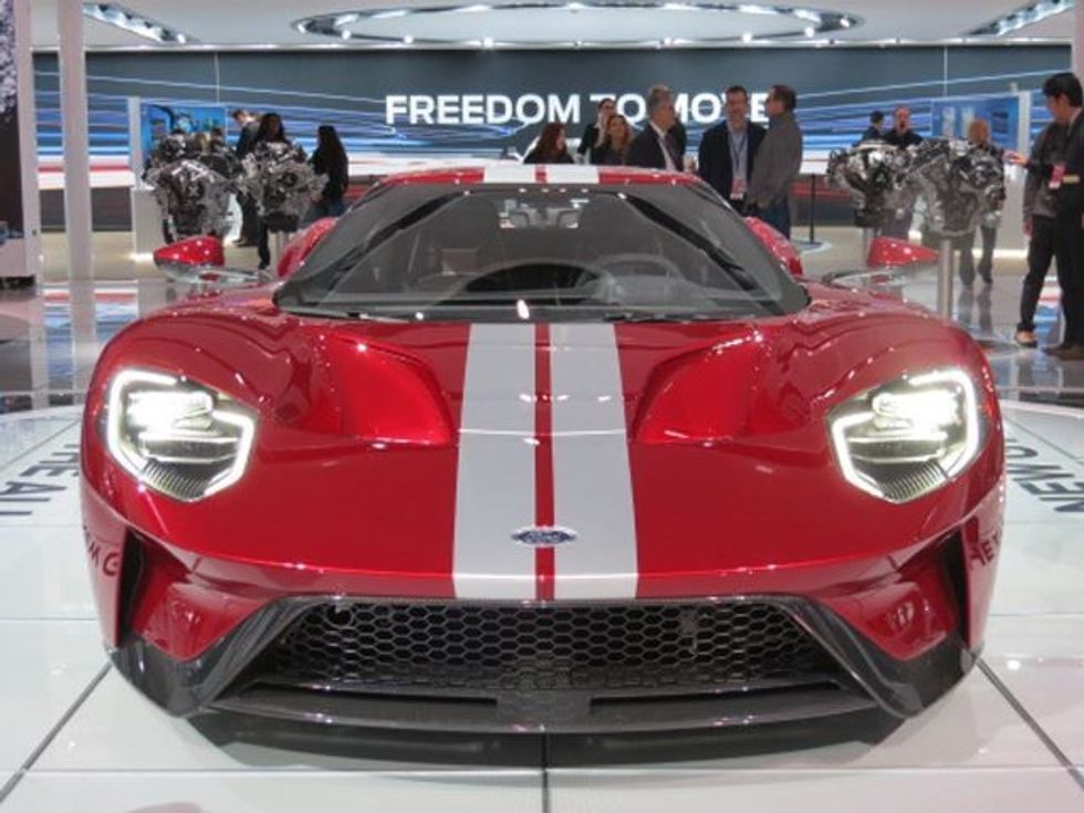Ford GT që arrin 350 kilometra në orë mposhte modelet nga McLaren dhe Ferrari foto 5