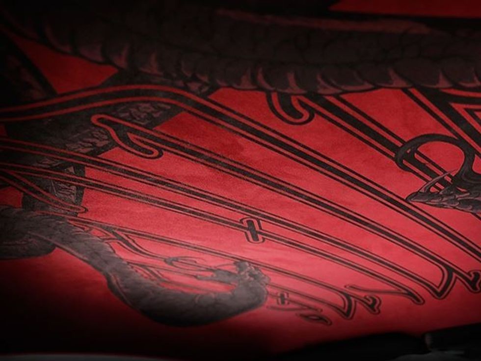 Ford me enterierin e mbuluar nga lëkura e kalit mustang foto 5