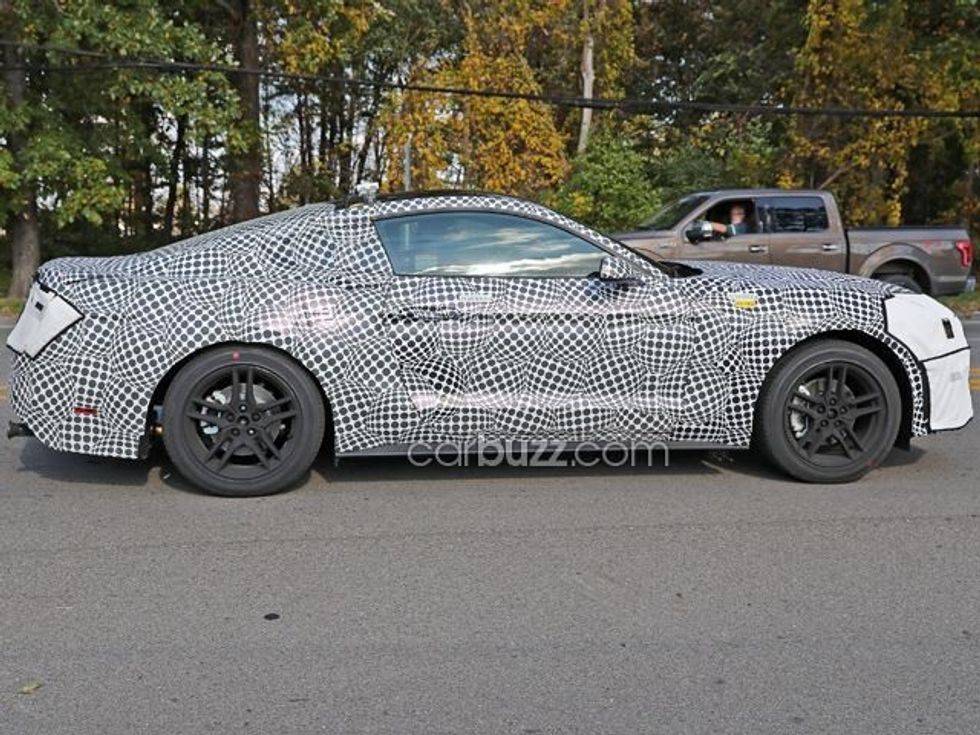 ford-mustang-i-ri-fotografohet-gjate-procesit-te-testimit-foto-5