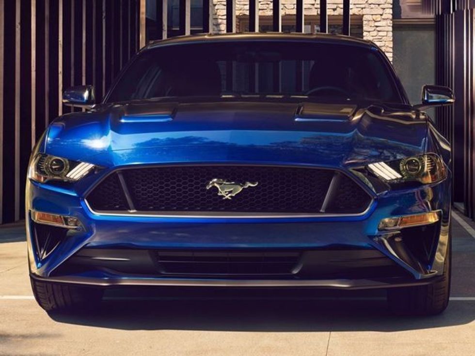 Ford Mustang që lansohet vitin që vjen do te kete çmim fillestar prej 22 mije eurove foto 4