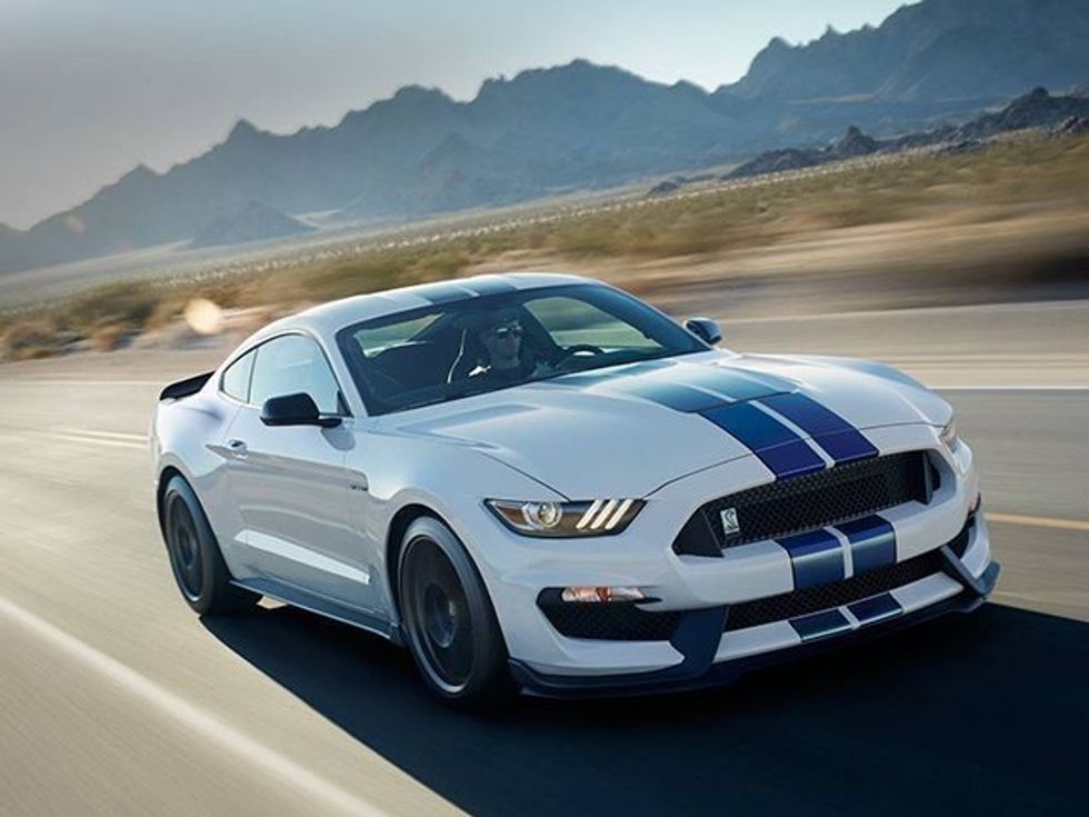 Ford Mustang që lansohet vitin që vjen do te kete çmim fillestar prej 22 mije eurove foto 6