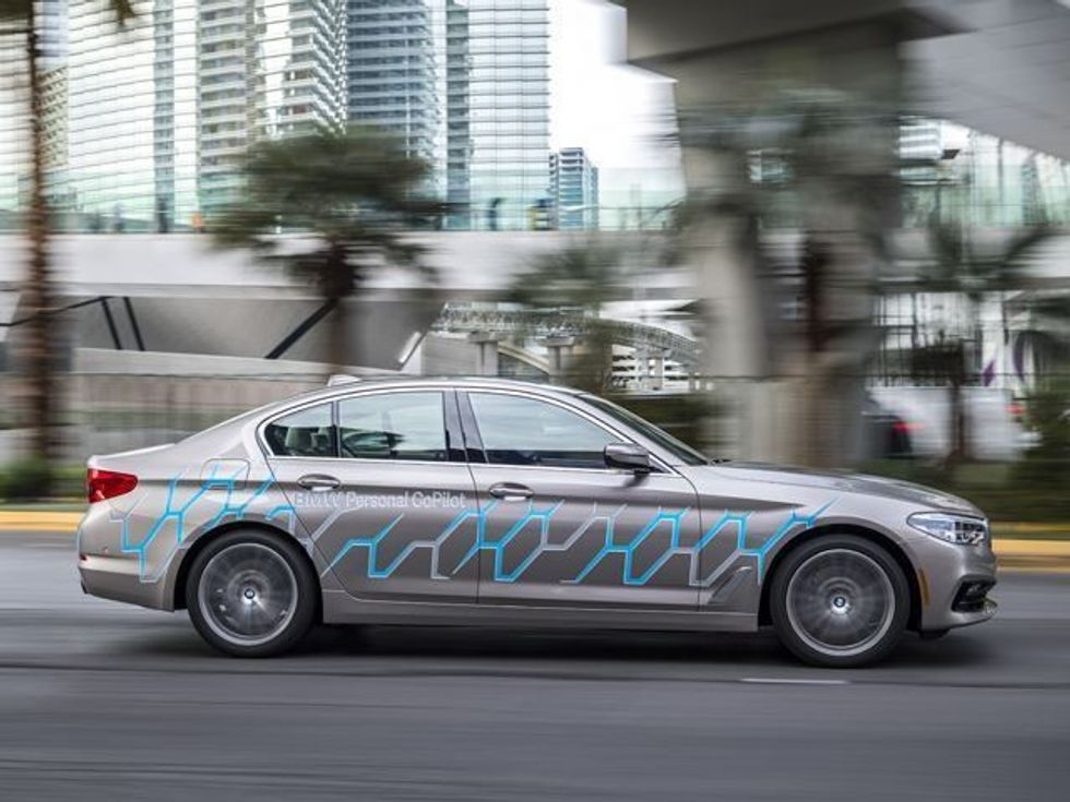 Ford prinë në listën e veturave që voziten vet Tesla disa vende me poshte foto 5