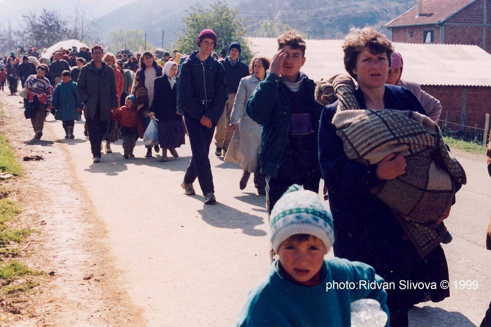 Foto 19 prill 1999 Kolona e Gollakut