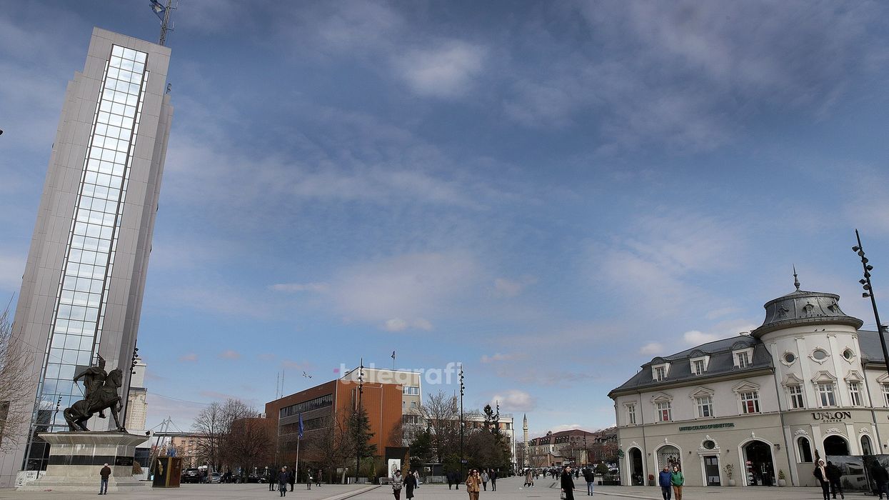 Vranët dhe me diell, mëngjesi me mjegull