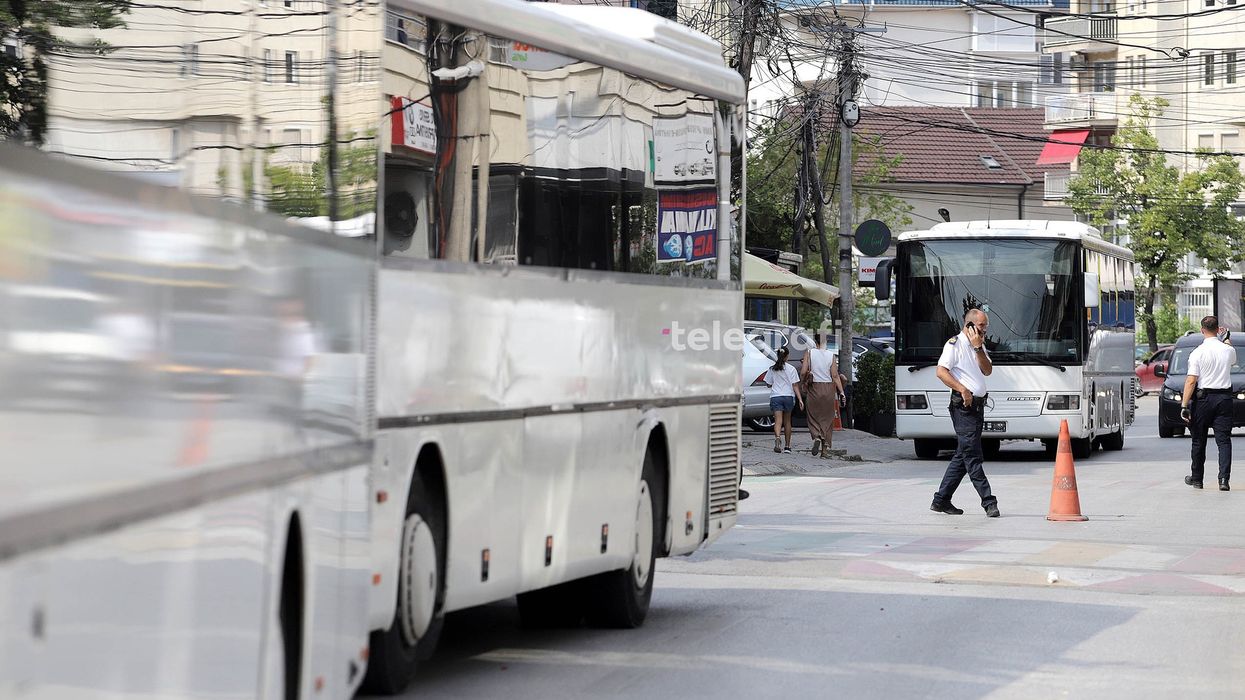 Berisha: Shtrenjtimi i biletave të autobusëve për shkak të rritjes së çmimit të karburanteve, kërkohet ndërhyrje nga Qeveria Berisha: Shtrenjtimi i biletave të autobusëve për shkak të rritjes së çmimit të karburanteve, kërkohet ndërhyrje nga Qeveria