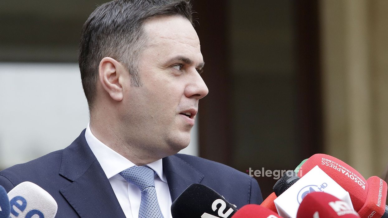 Pse nuk mori pjesë Avdullah Hoti dhe Hykmete Bajrami në mbledhjen e Këshillit, deklarohet Abdixhiku Pse nuk mori pjesë Avdullah Hoti dhe Hykmete Bajrami në mbledhjen e Këshillit, deklarohet Abdixhiku