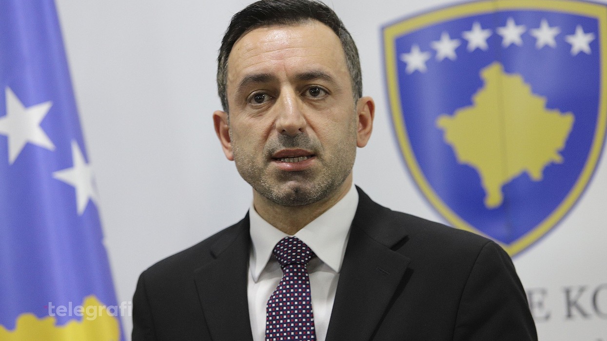 Basha: Kryeministri i fton për diskutim e marrëveshje, këta sulmojnë e ofendojnë - këta që Radoçiqin e pritshin në kryeministri