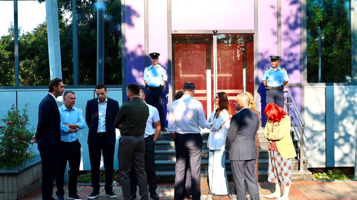 PDK sërish me aksion para Qeverisë, i bashkohet edhe Aleanca – kërkojnë konstituimin e Kuvendit