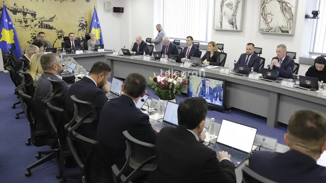 Qeveria ndan financim për katër projekte infrastrukturore në Mitrovicë, Fushë Kosovë, Graçanicë dhe Obiliq Qeveria ndan financim për katër projekte infrastrukturore në Mitrovicë, Fushë Kosovë, Graçanicë dhe Obiliq