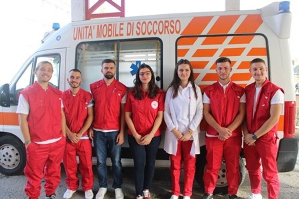 Foto EMERGJENCA KRYQI KUQ Autoambulanca 1 1