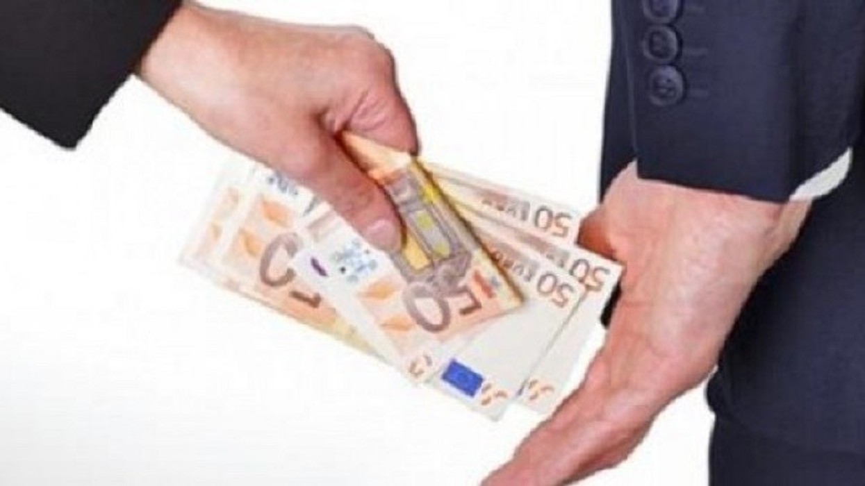 Persona të panjohur depërtojnë në depon e një firme në Klinë, vjedhin para nga kasaforta - rasti po hetohet