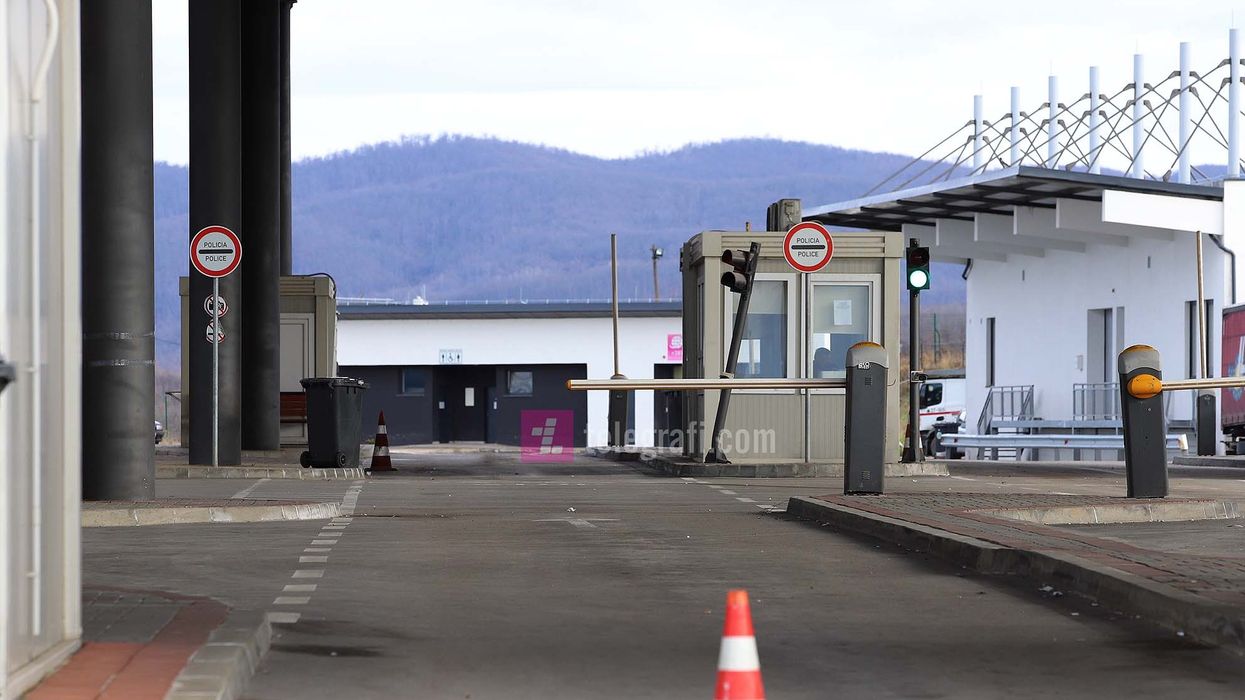 Dogana e Kosovës dënon ashpër kërcënimin ndaj një zyrtari të lartë doganor Dogana e Kosovës dënon ashpër kërcënimin ndaj një zyrtari të lartë doganor