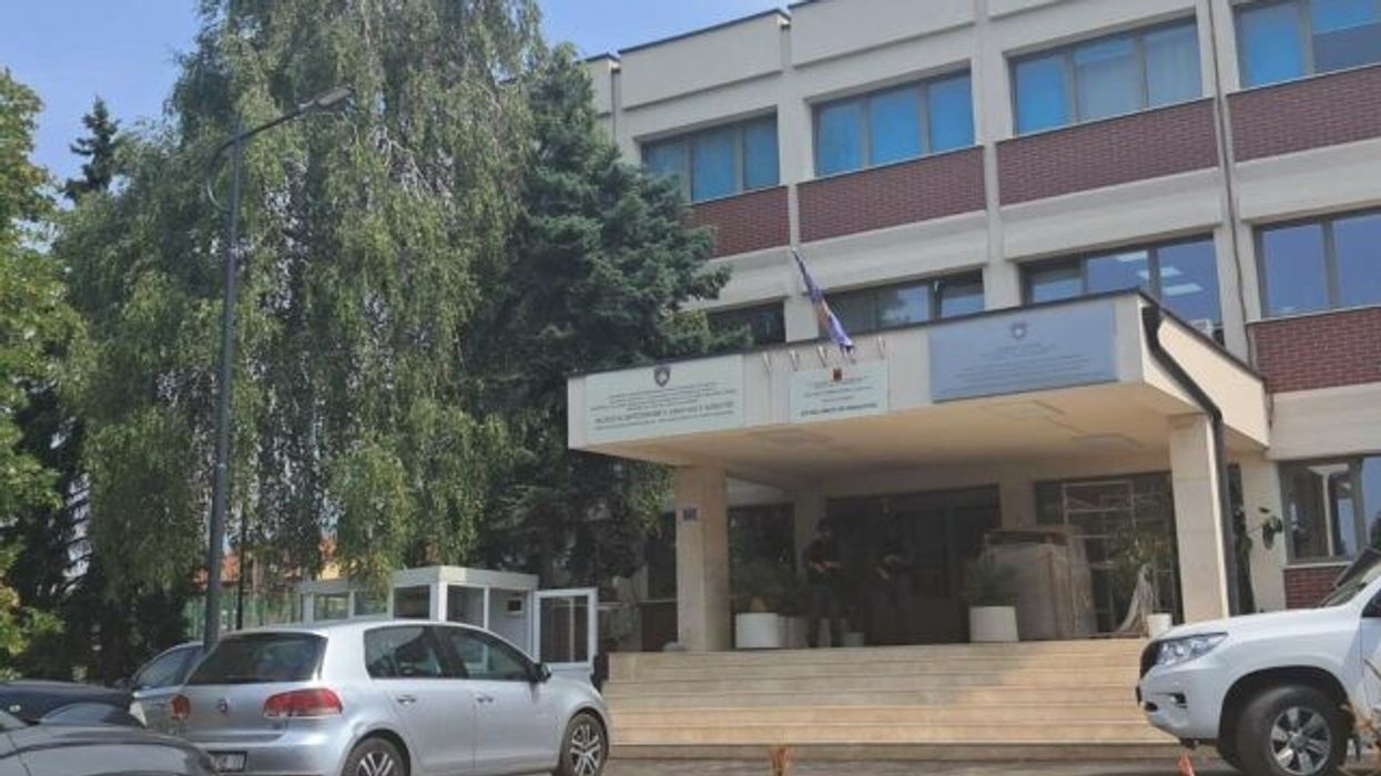 Bastisje në Agjencinë Kadastrale Bastisje në Agjencinë Kadastrale
