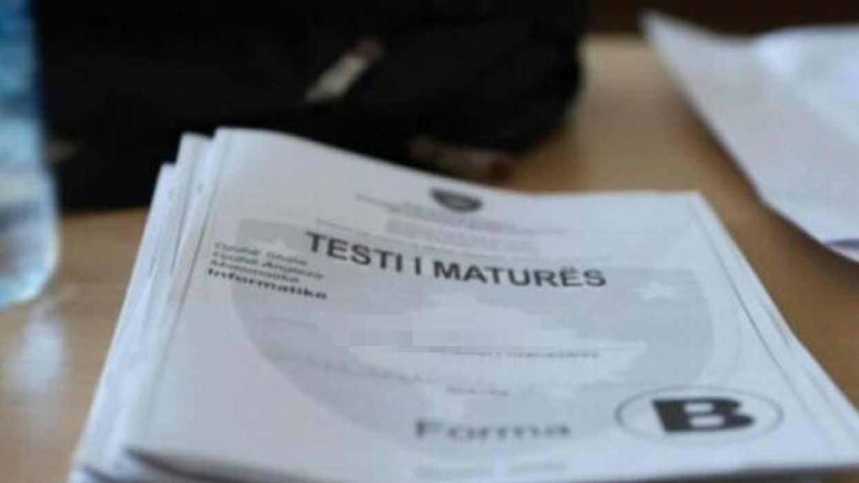 As ndryshimi i ligjit nuk bën punë, shpërndahet Testi i Maturës në rrjetet sociale As ndryshimi i ligjit nuk bën punë, shpërndahet Testi i Maturës në rrjetet sociale