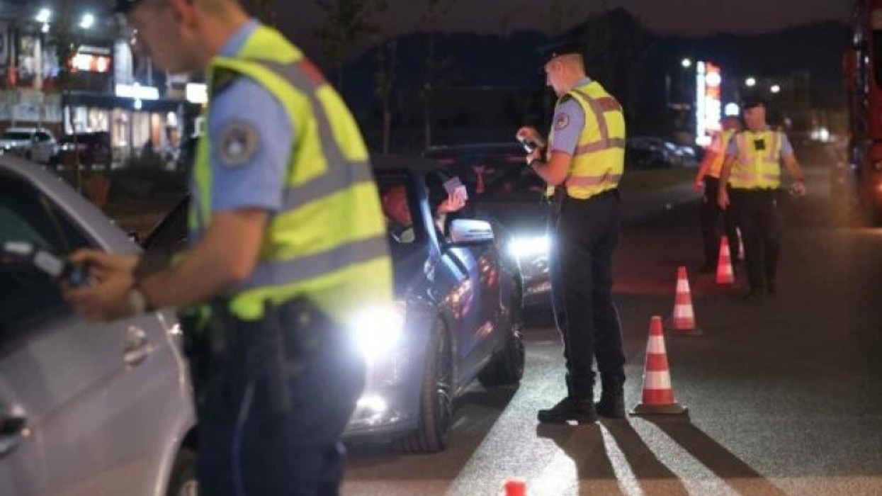 Refuzoi ta bënte testin e alkoolit, sulmoi policinë - arrestohet i dyshuari në Mitrovicën e Veriut