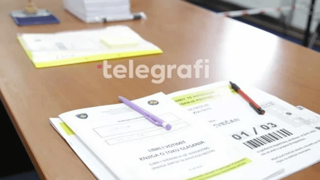 Zgjedhjet e parakohshme, sot votohet në përfaqësitë diplomatike të Kosovës Zgjedhjet e parakohshme, sot votohet në përfaqësitë diplomatike të Kosovës