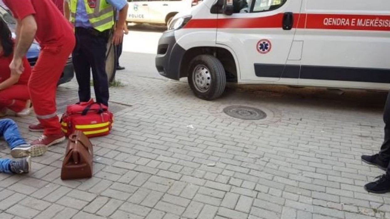 Humb jetën 78-vjeçari në Prizren - u godit nga një veturë teksa lëvizte me biçikletë