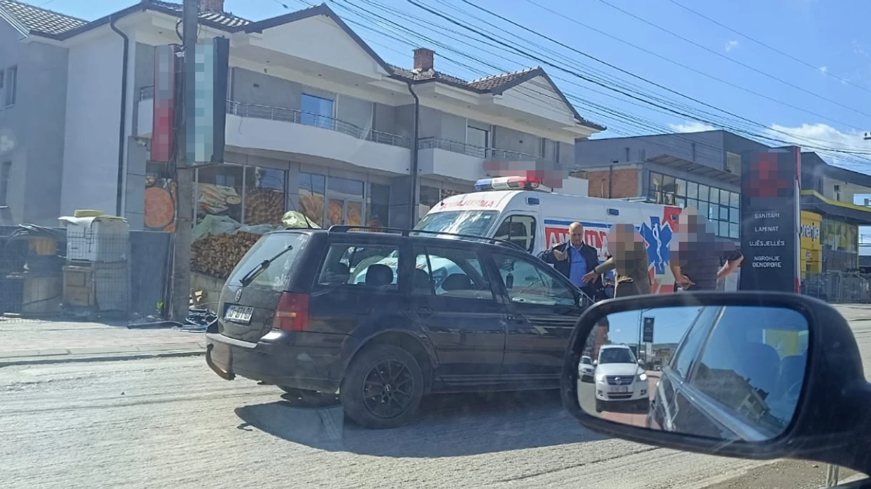 Aksident në Klinë, tre të lënduar