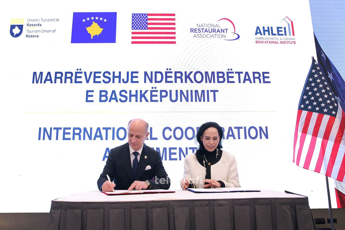 Marrëveshje historike në turizmin e Kosovës, nënshkruhet bashkëpunimi me AHLEI Marrëveshje historike në turizmin e Kosovës, nënshkruhet bashkëpunimi me AHLEI