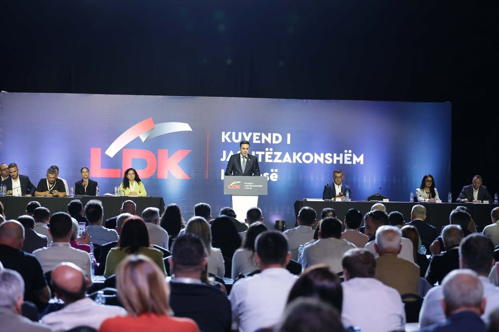 Abdixhiku: Ju betohem në Zot, atdhe e familje që s’kam premtuar poste ministrore
