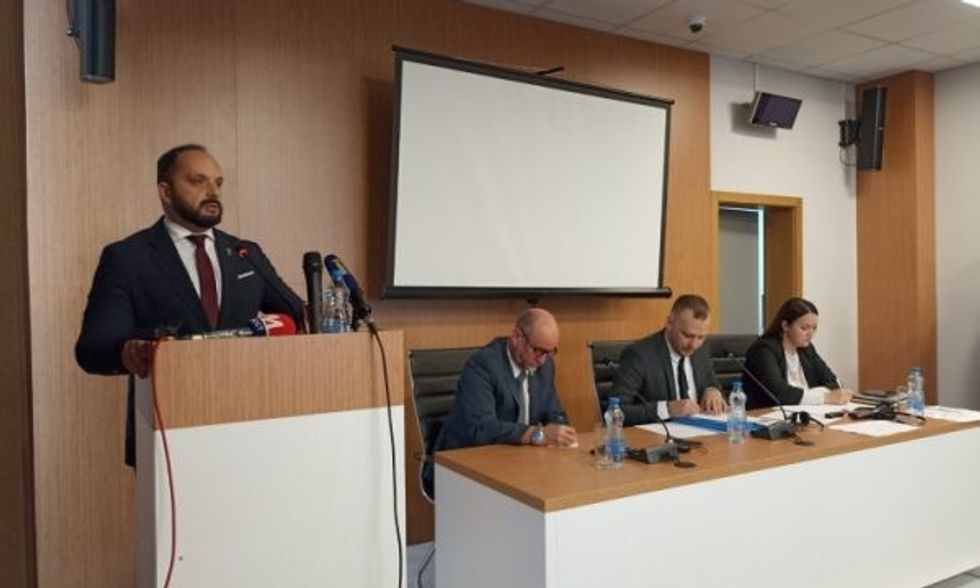 foto vest 1667722530 1