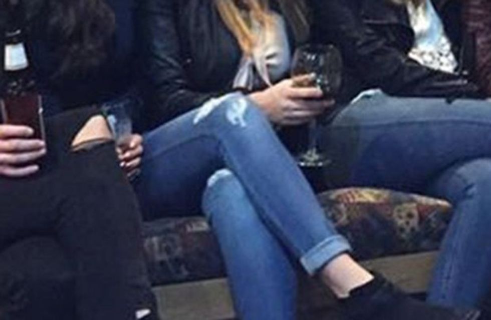 Fotografia e çuditshme i zhduken kembet ne menyre misterioze foto 3