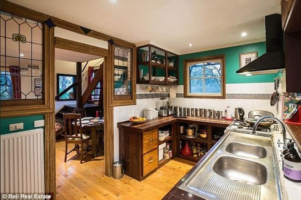 Fotografia e publikuar në agjencinë e patundshmërive shfaqe edhe nje femije foto 2