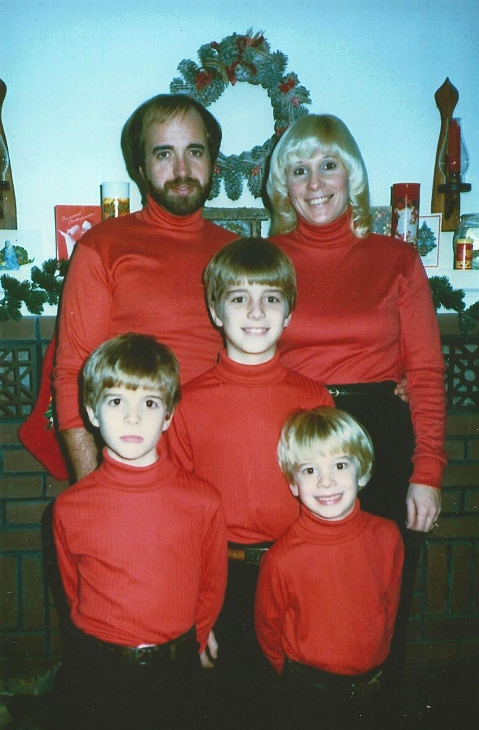 fotografite-e-cuditshme-me-te-cilat-disa-njerez-i-kane-shenuar-festat-e-fundvitit-foto-6