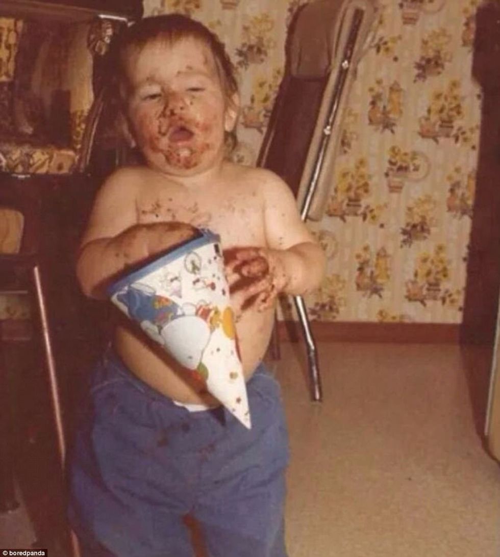 Fotografitë e shëmtuara nga fëmijëria iu perfunduan ne internet prej bashkeshorteve te tyre foto 6