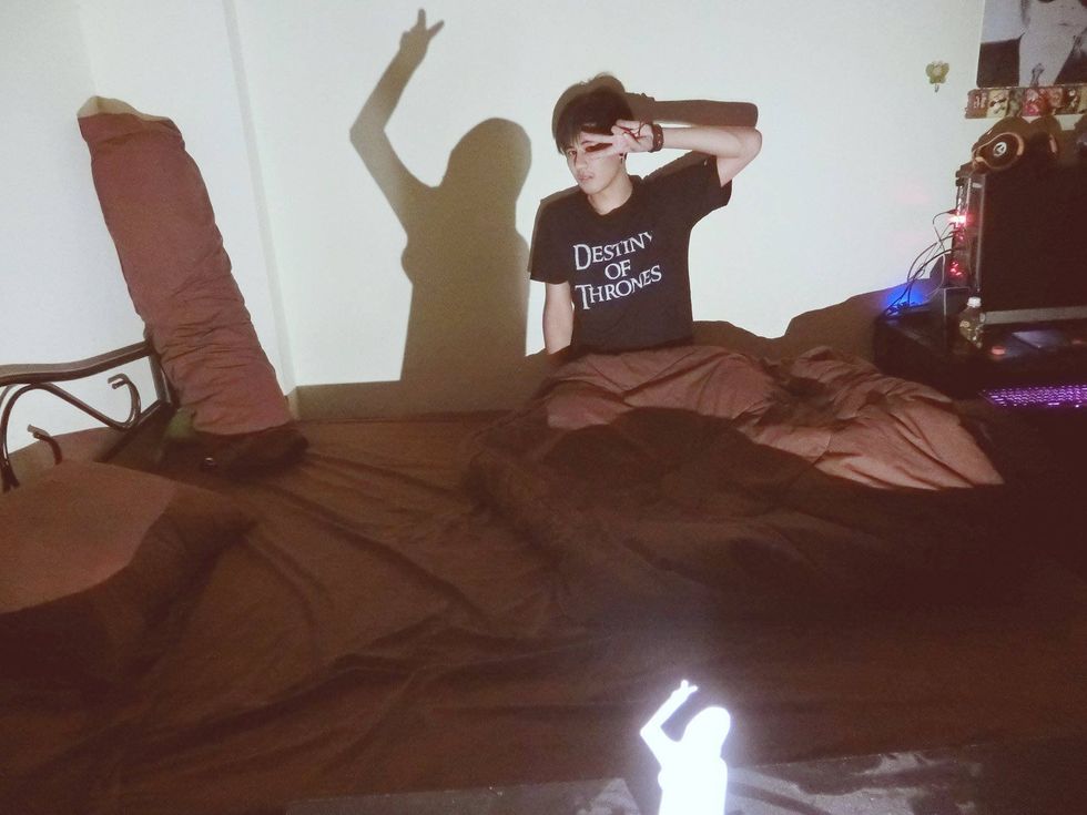 Fotografohet në atë mënyrë qe te duket sikur eshte ne momente intime me te dashuren foto 2