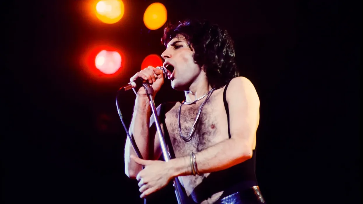 Fëmijëria traumatike që e çoi Freddie Mercuryn drejt madhështisë Fëmijëria traumatike që e çoi Freddie Mercuryn drejt madhështisë
