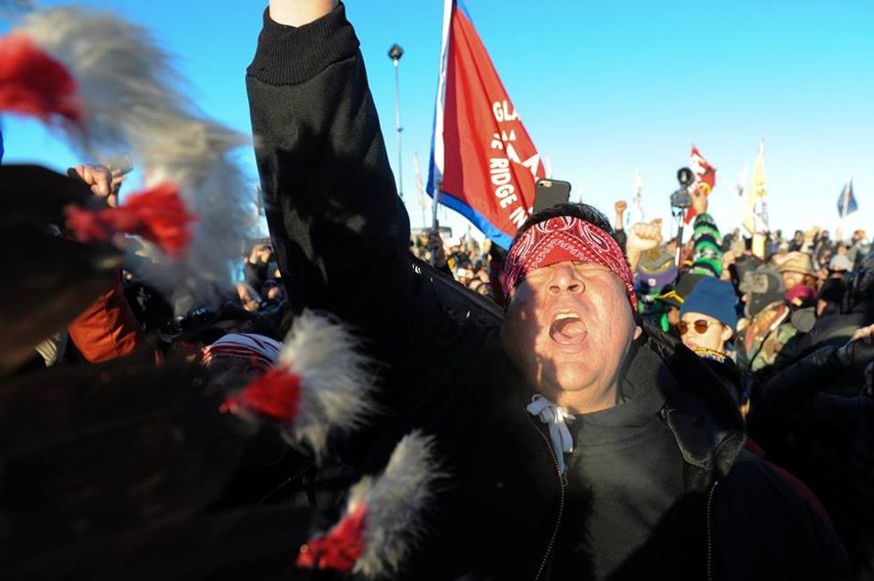 fuqia-e-popullit-pas-protestave-te-shumta-ndalohet-ndertimi-i-naftesjellesit-nen-liqe-foto-3