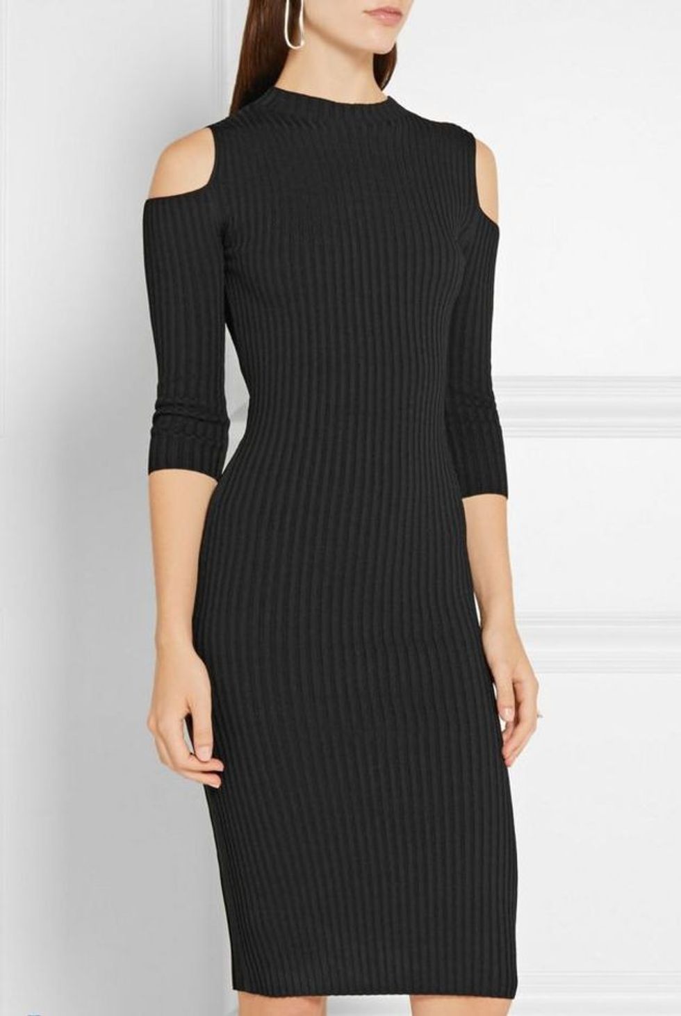 Fustani i gjatë, i ngushtë me rrudha