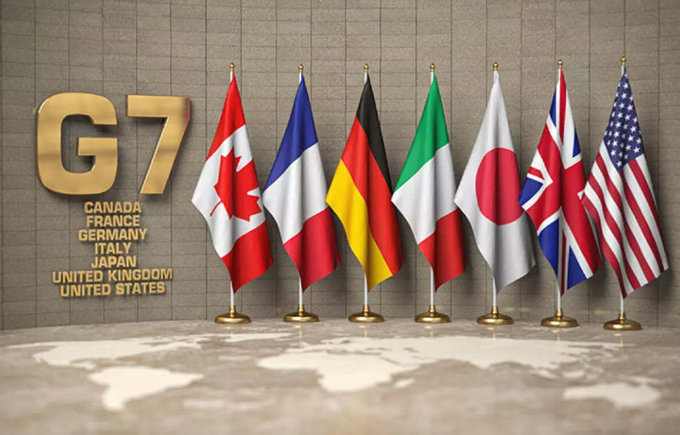 g7