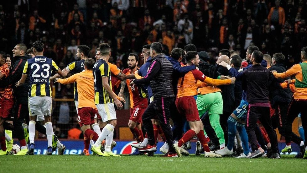 galatasaray fenerbahce 5 16 9 1541507337