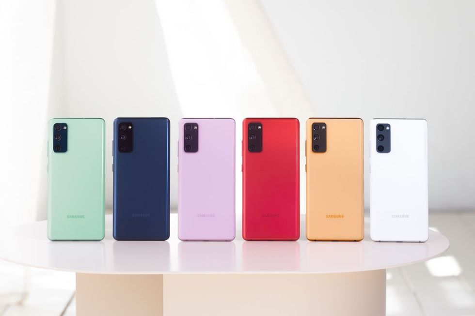 Galaxy S20 FE All Colors.0