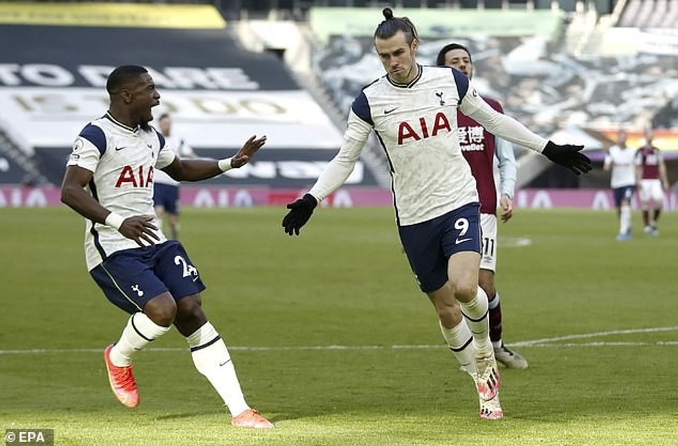 Gareth Bale scored two and supplied the assist for Harry Kane's goal in Tottenham's 4-0 win